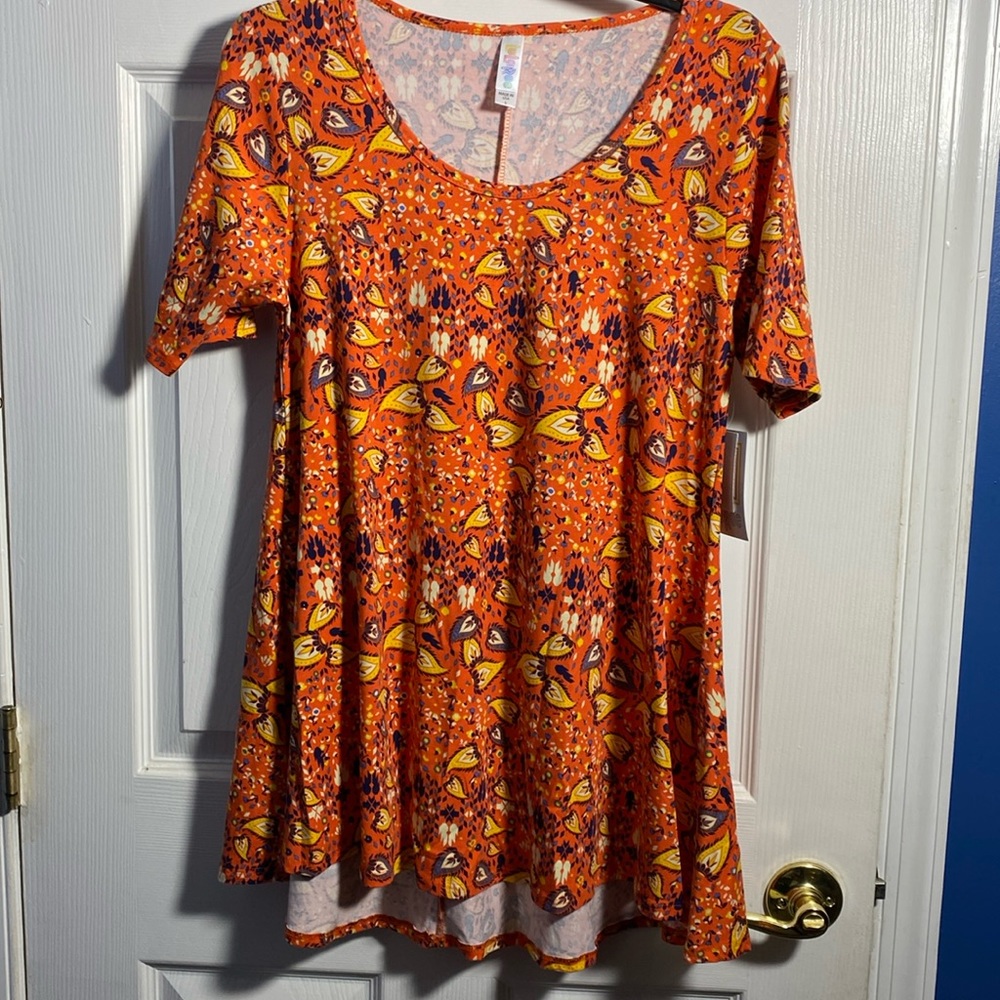LulaRoe Oversized Short Sleeve Printed Perfect T Tunic Top Small NWT